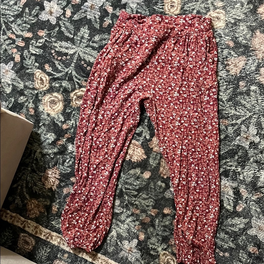 SO womens Floral Casual Bottoms in Red